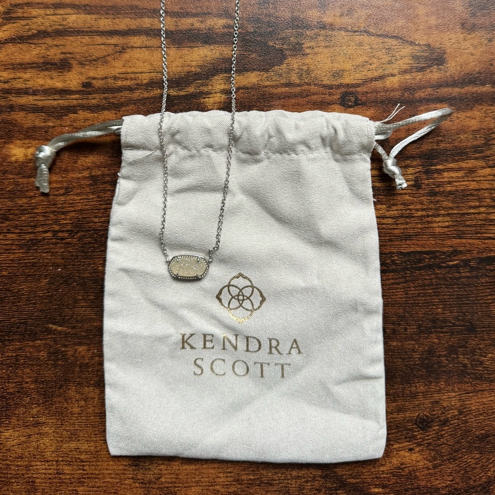 Silver Kendra Scott necklace
